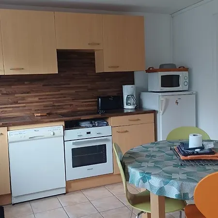 De La Tortue - Rez De Jardin דירה *