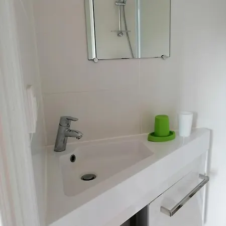 De La Tortue - Rez De Jardin Apartmán Murol