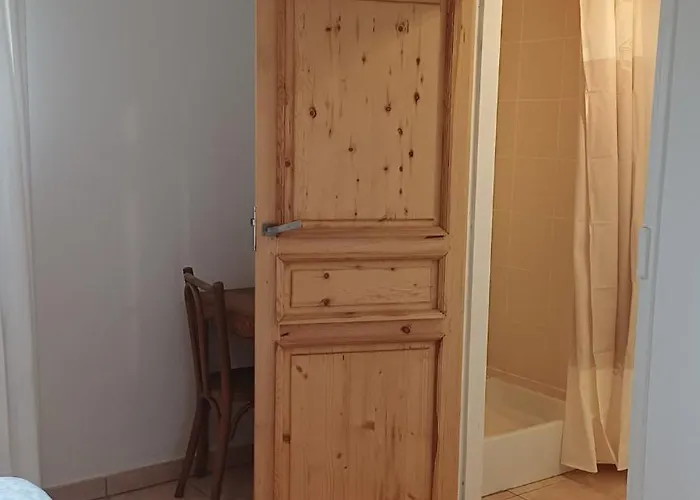 De La Tortue - Rez De Jardin דירה *